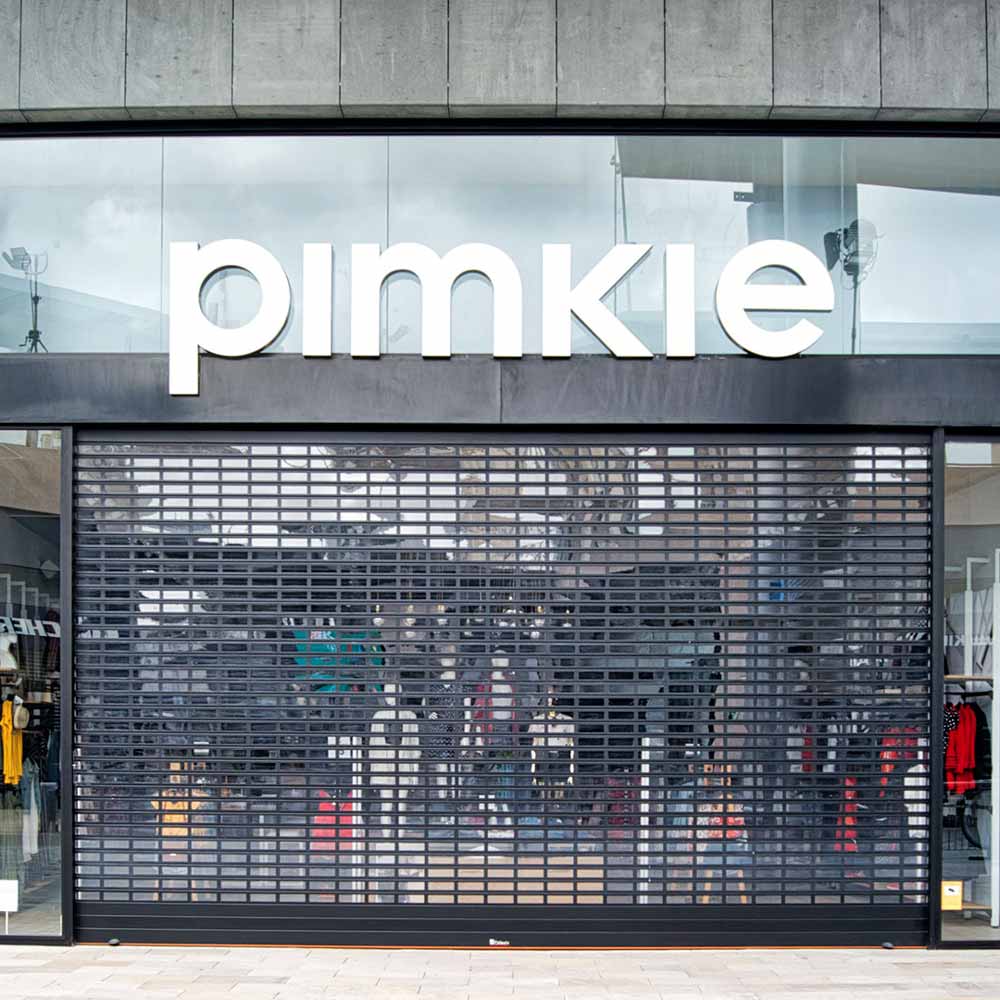 Rideau Collbaix ajouré polycarbonate magasin Pimkie commerce