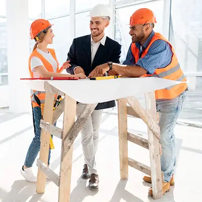 Opérateurs dans une salle blanche